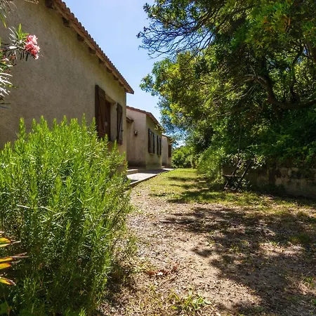 فندق مبيت وإفطار La Tour 3*